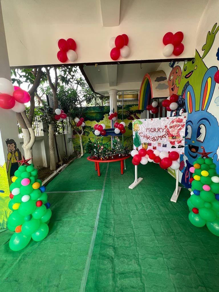 Christmas celebration in the school courtyard