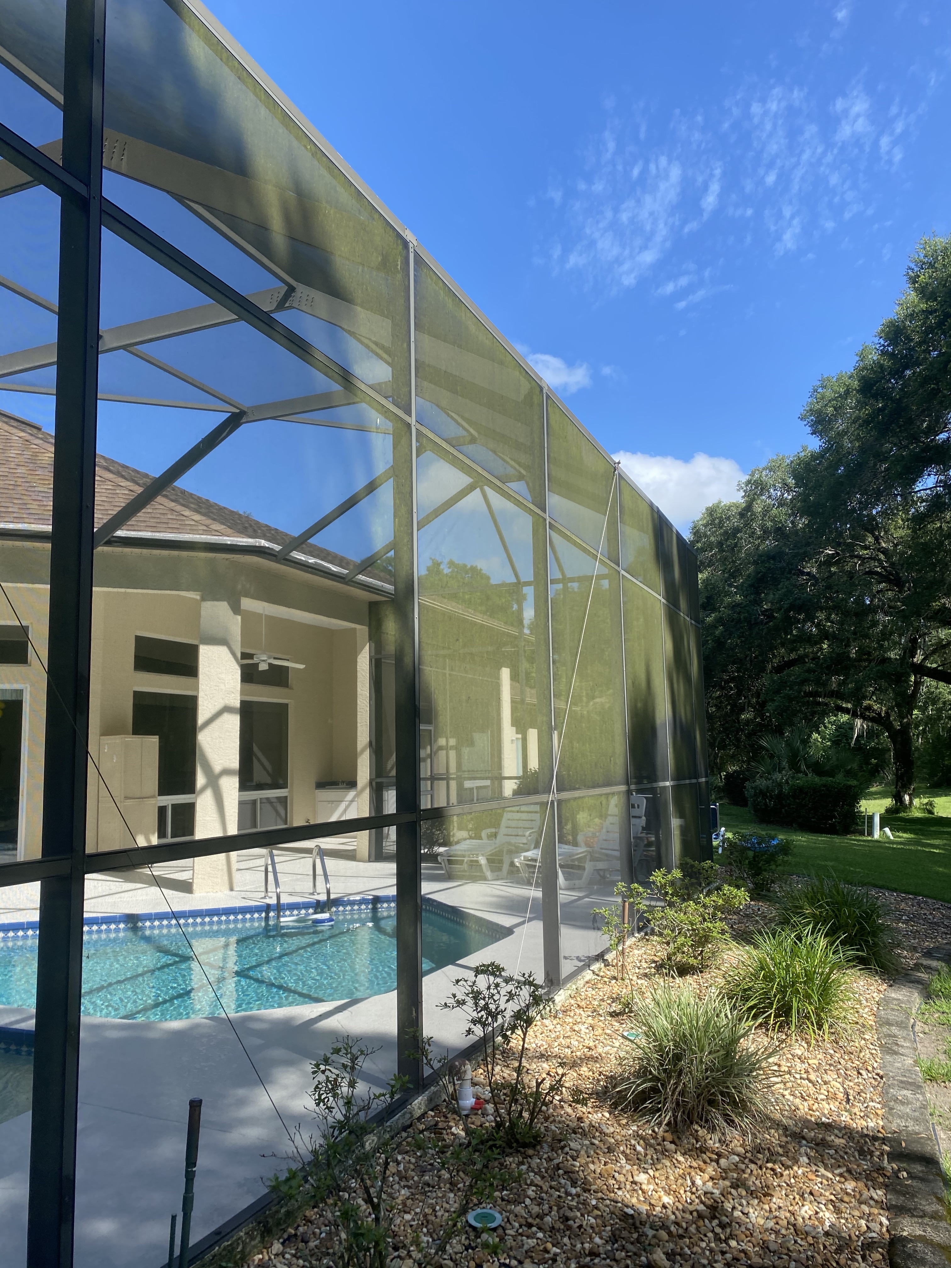 Pool cage screens before soft washing