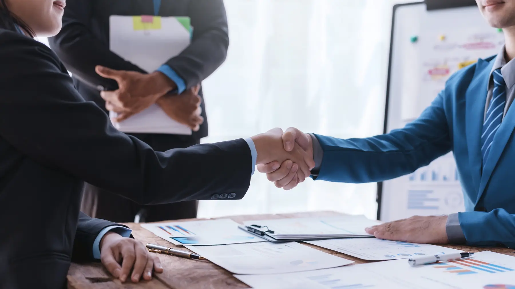 Contract signed between procurement partners